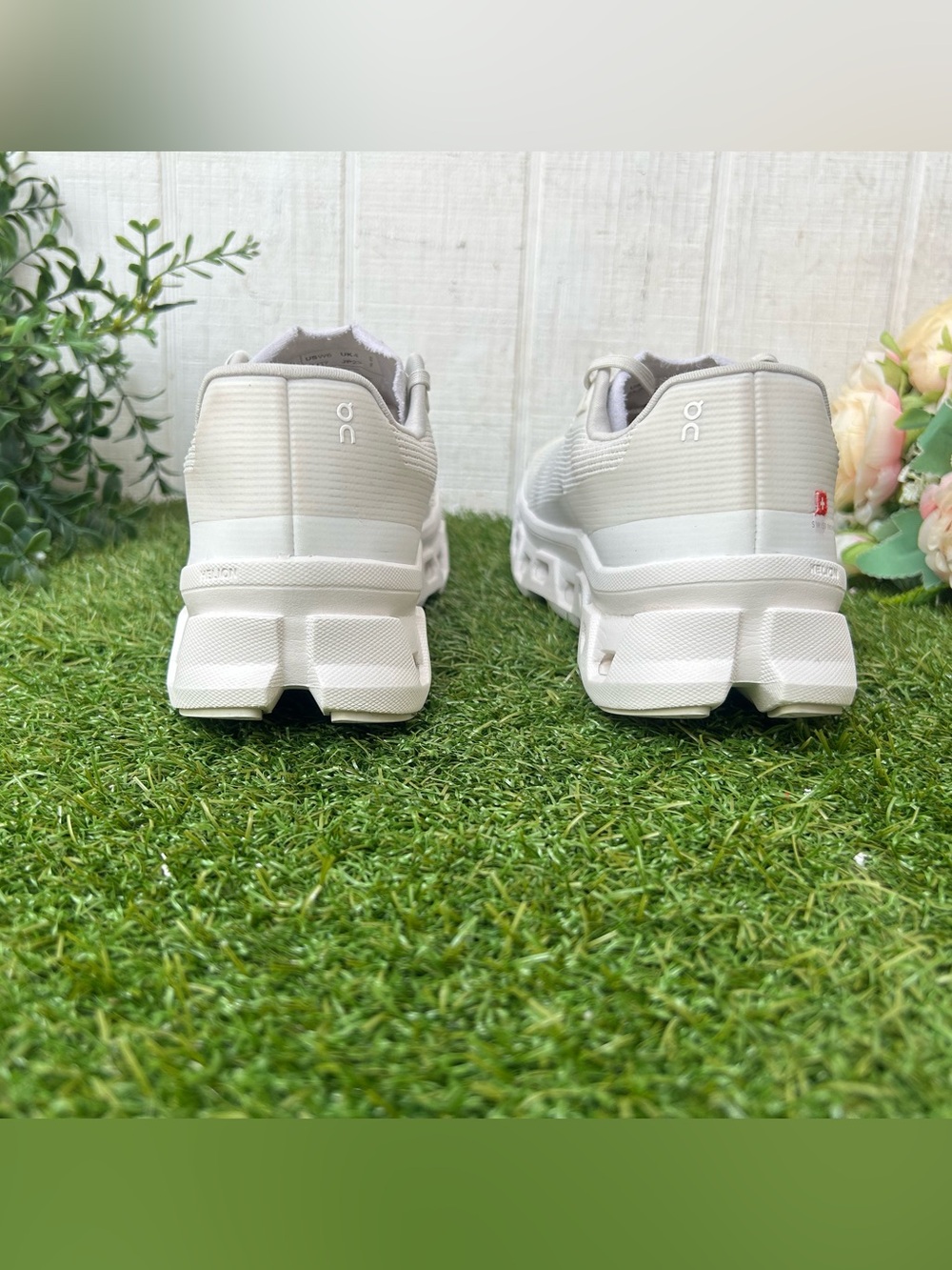 On Running Cloudmonster Void women Sneakers —White | White Sz 6 gently used
$170 - Picture 9 of 16